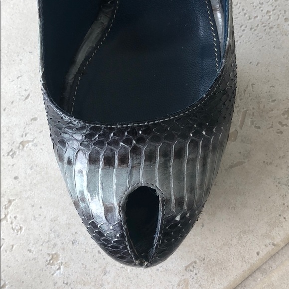 Sergio Rossi Snakeskin Cachet Pumps - Picture 3 of 5